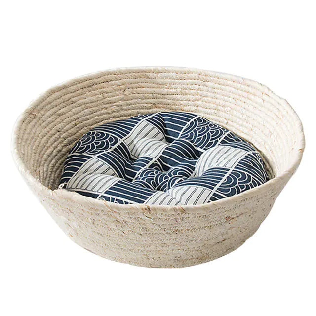Straw Pet Bed