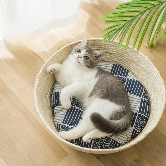Straw Pet Bed