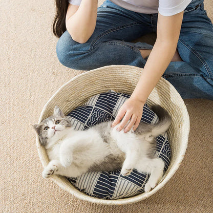 Straw Pet Bed